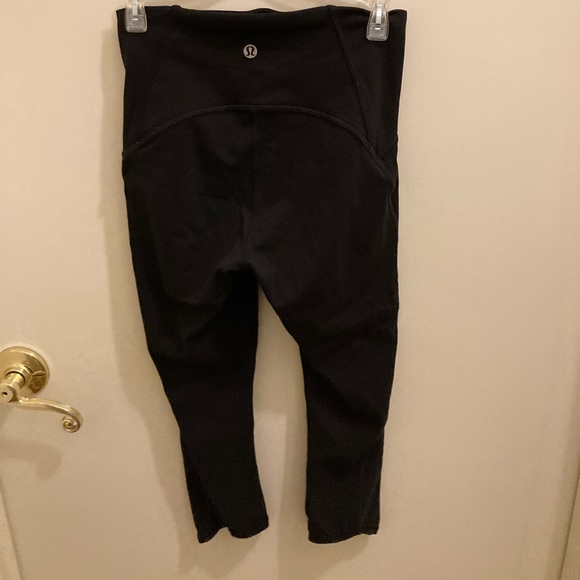 Capri Lululemon Leggings - Picture 2 of 4